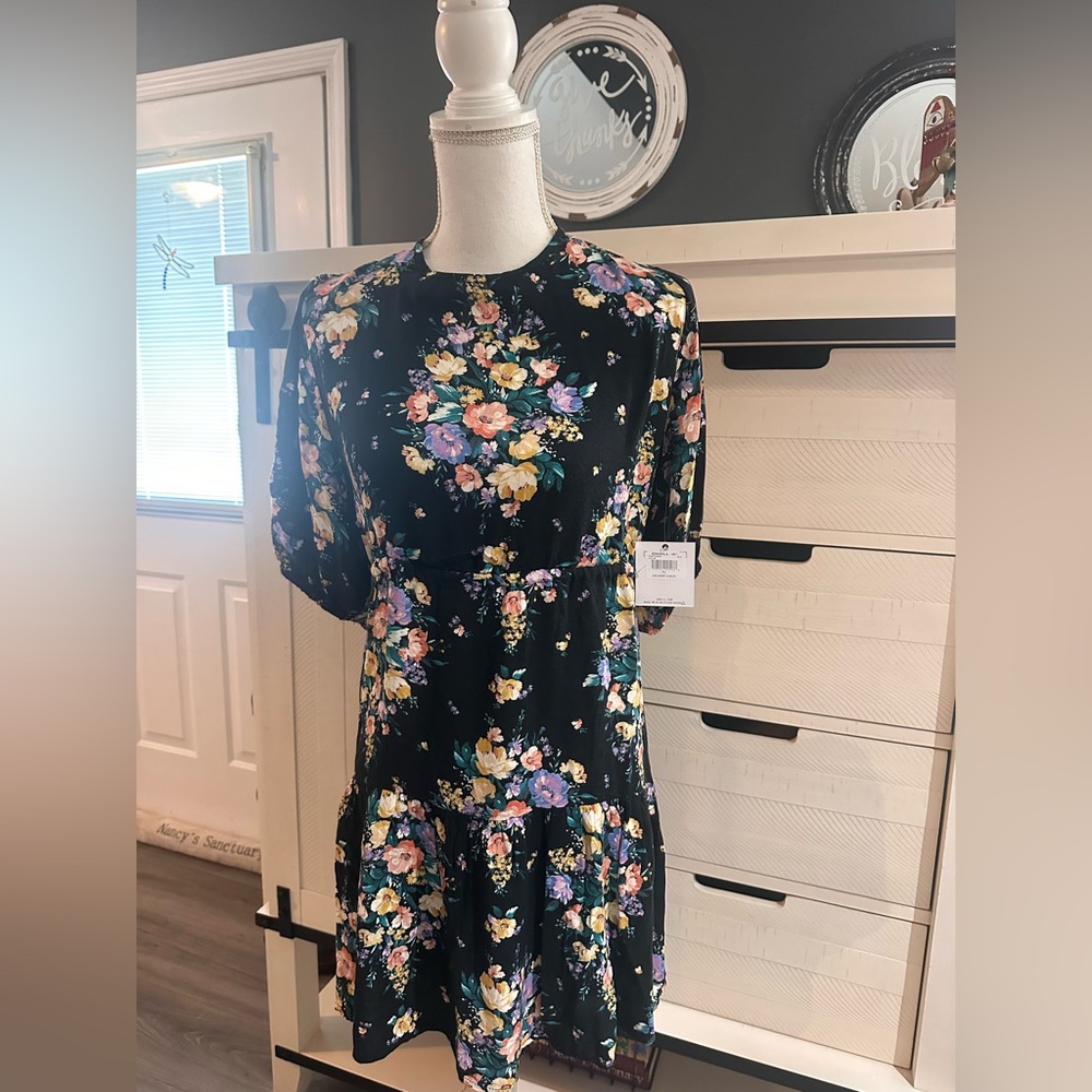 NWT O'Neill Black Floral Short Sleeve Dress